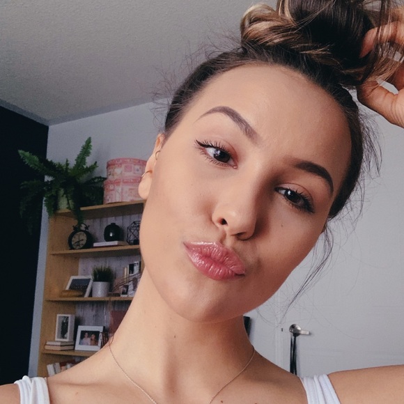 Meet your Posher, Tatiana - Picture 1 of 1